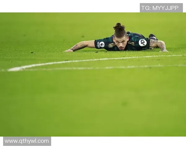 旭旭宝宝直播抽奖，中奖者简介让他破防，私信质问后连忙道歉